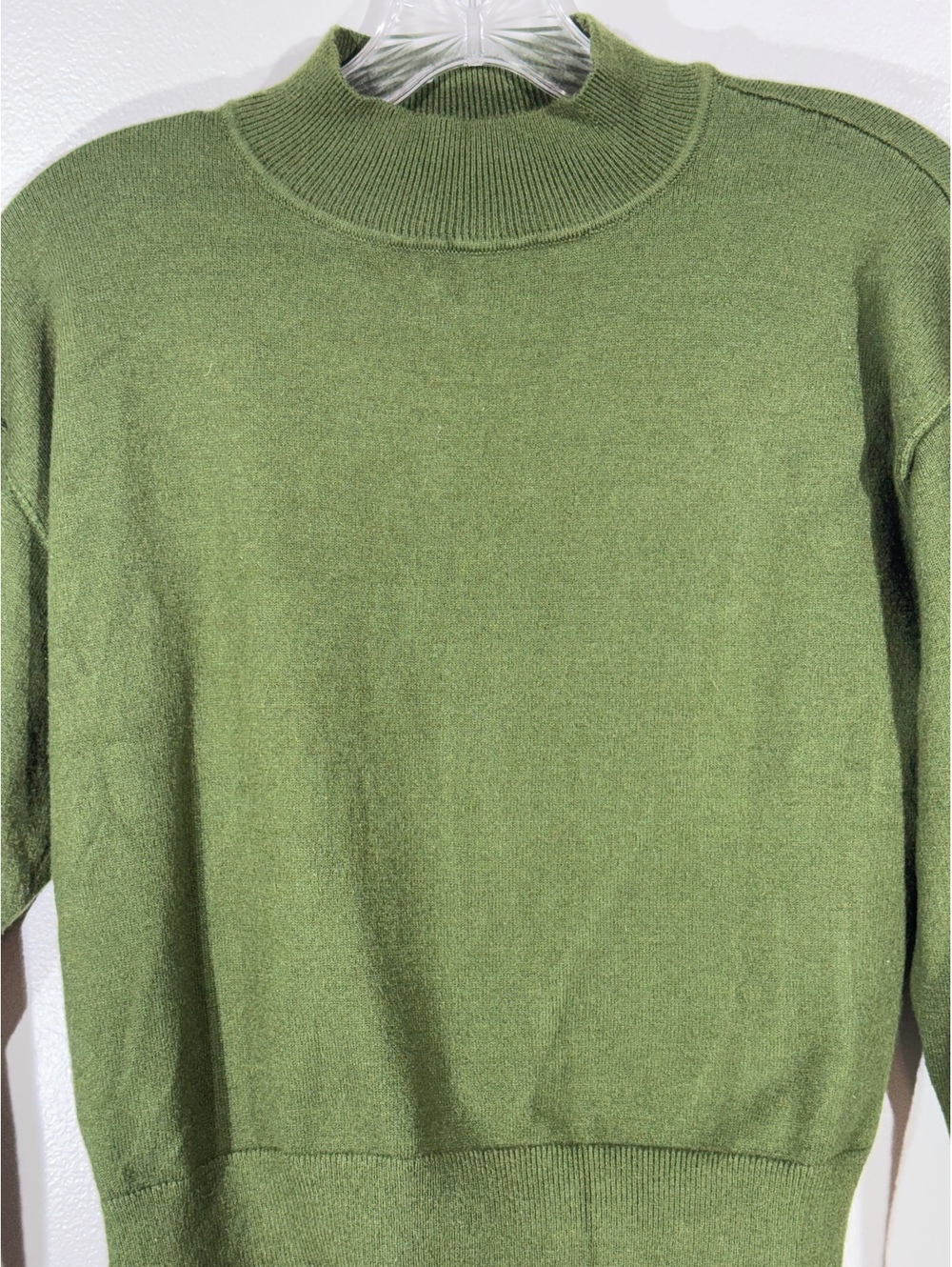Ophelia Roe Olive Green Pullover Sweater Medium